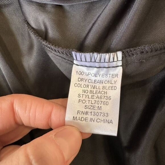 Umgee Baby Doll Velvet Swing Hem Long Sleeve Button-Down Shirt Black Size Medium - Picture 9 of 11